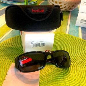 NWT Bolle’ sunglasses King shiny Black Polar TNS lens classic style fast shipper
